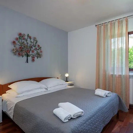 Casa Celestina לאבין